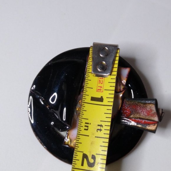 Artistic Unique Circular Metal Brooch - Picture 13 of 13